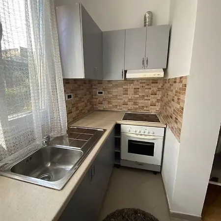 Apartment Welcoming House W/ Wi-fi + Private Bathroom