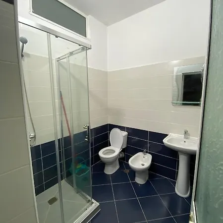 Apartment Welcoming House W/ Wi-fi + Private Bathroom