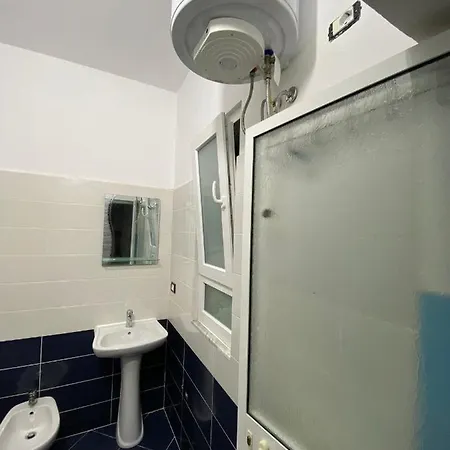 Welcoming House W/ Wi-fi + Private Bathroom Apartment Tirana